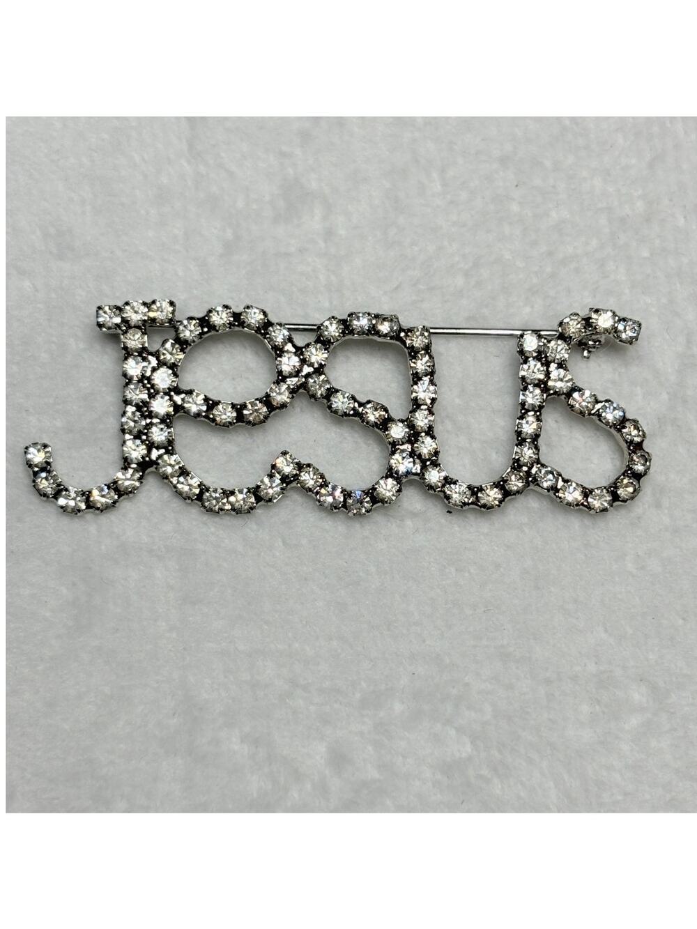 “JESUS” Prong-set Rhinestone Brooch – Block Letter Design, Silver‑Tone Faith Pin